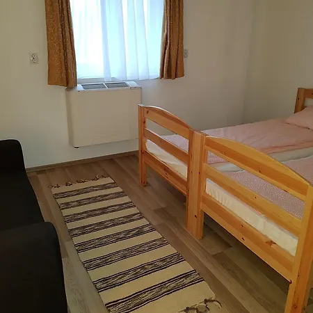 Csermely Vendeghaz *