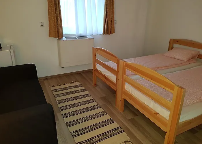 Csermely Vendeghaz *